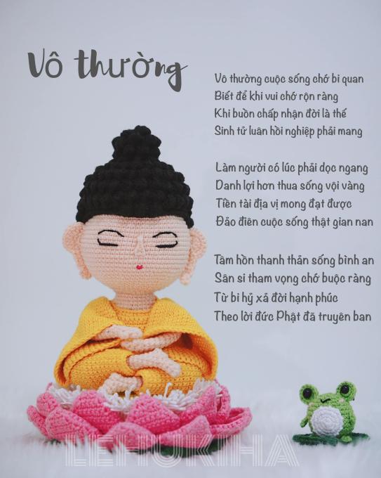 Sau khi đăng loạt ảnh Đức Phật bằng len và nhận được sự yêu thích của nhiều chị em lenbiz, tác giả Kim Hạnh (Lehukiha) đã gửi tặng chart móc Đức Phật tọa thiền trên đài sen đầy vẻ tôn nghiêm để mọi người cùng thử sức.